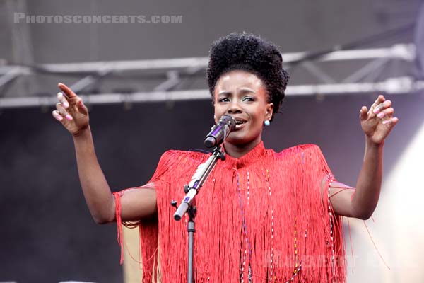 NOISETTES - 2009-08-29 - SAINT CLOUD - Domaine National - Grande Scene - 
